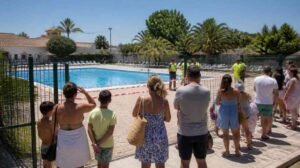 Brown Challenge in Spain Sparks Swimming Pool Warnings