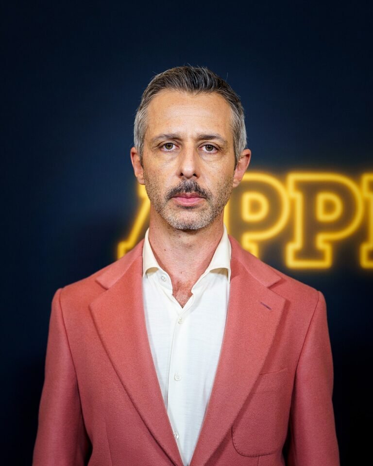 Jeremy Strong